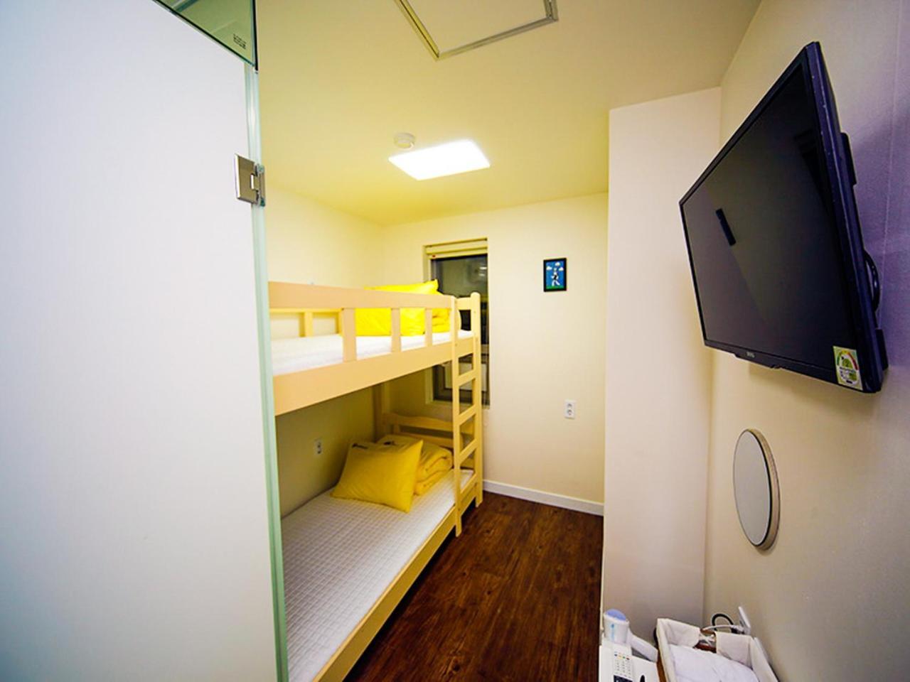 24 Guesthouse Seoul City Hall Номер фото