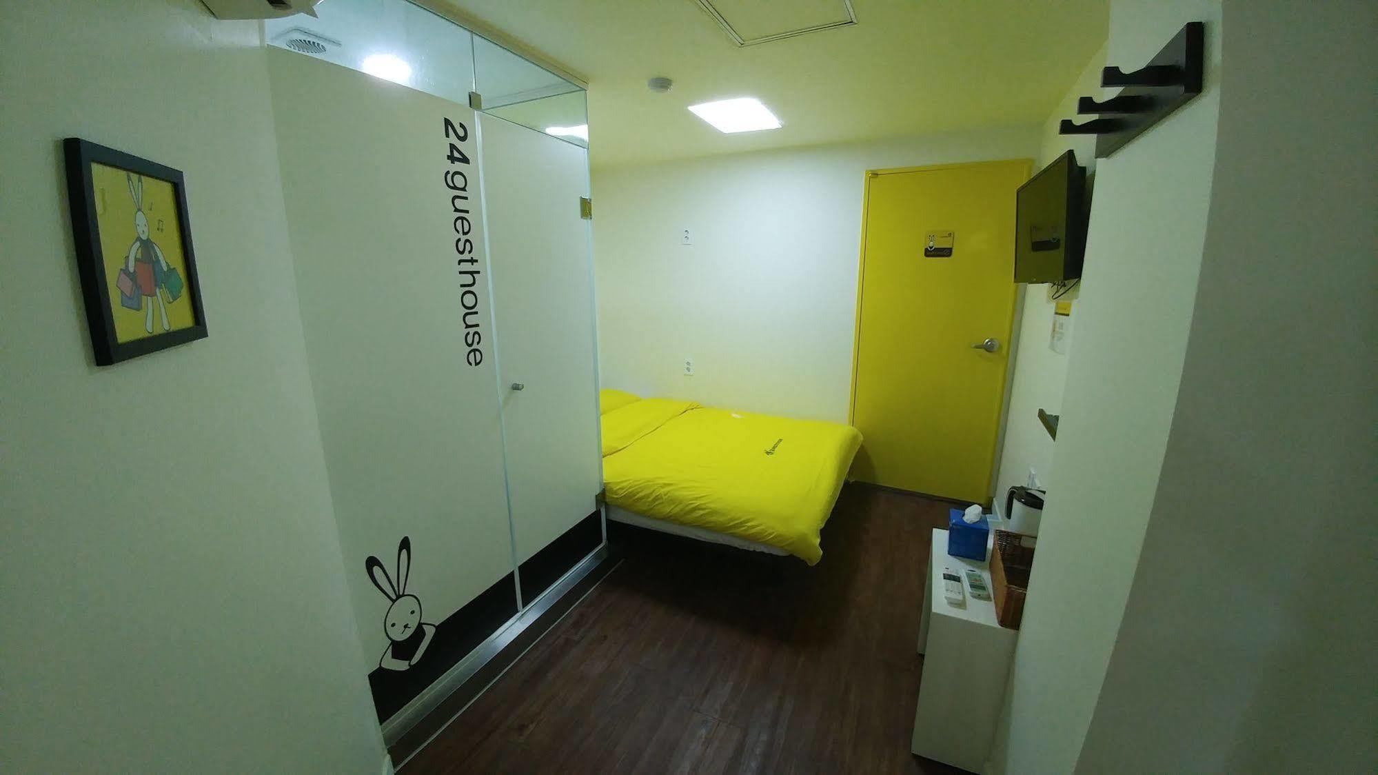 24 Guesthouse Seoul City Hall Экстерьер фото