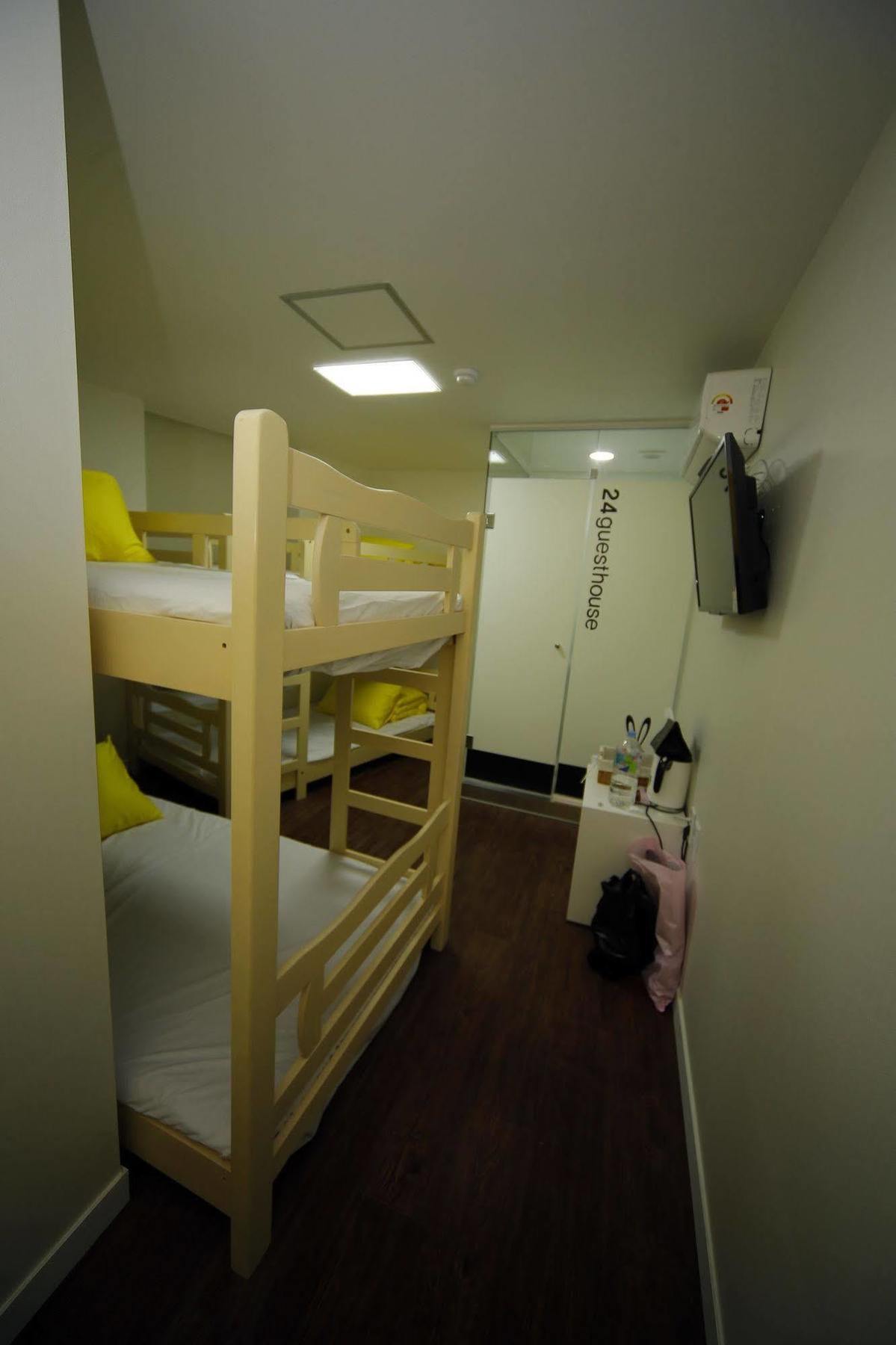 24 Guesthouse Seoul City Hall Экстерьер фото